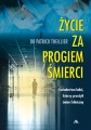 Zycie-za-progiem-smierci-Patrick-Theillier_moc w slabosci sklep.jpeg