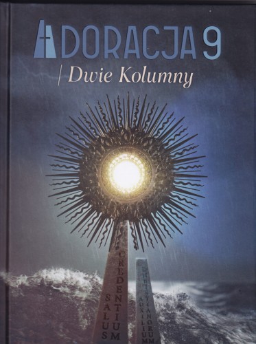 adoracja9-dwie-kolumny-sklep-moc-w-slabosci.jpg